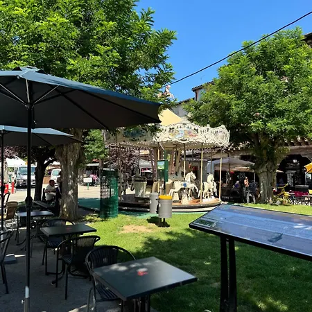 بيت ضيافة Lits Jumeaux