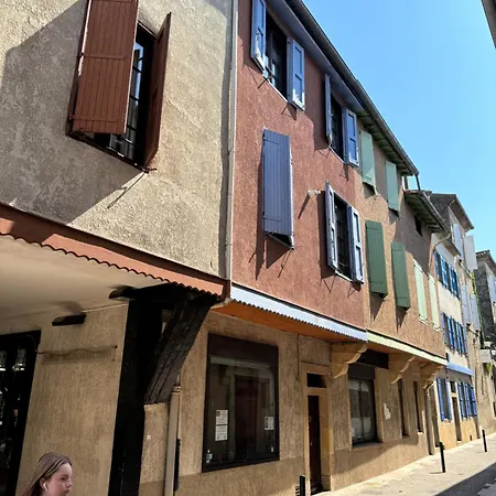 بيت ضيافة Lits Jumeaux 4*